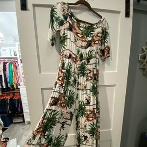 M, Short sleeve full length romper